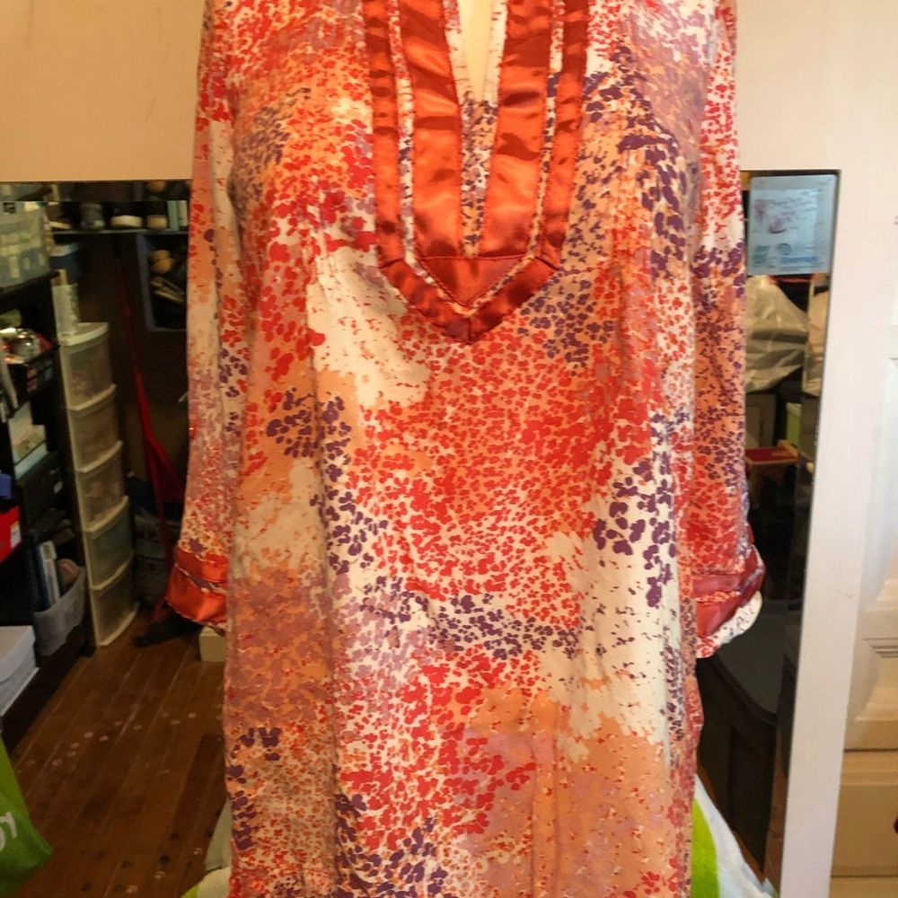 Calvin Klein longer blouse S